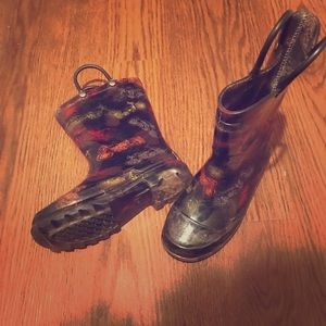 Rain ☔️ boots w/  fun lights ✨🚨